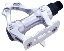 System EX EX396 Pedals With Clips and Staps