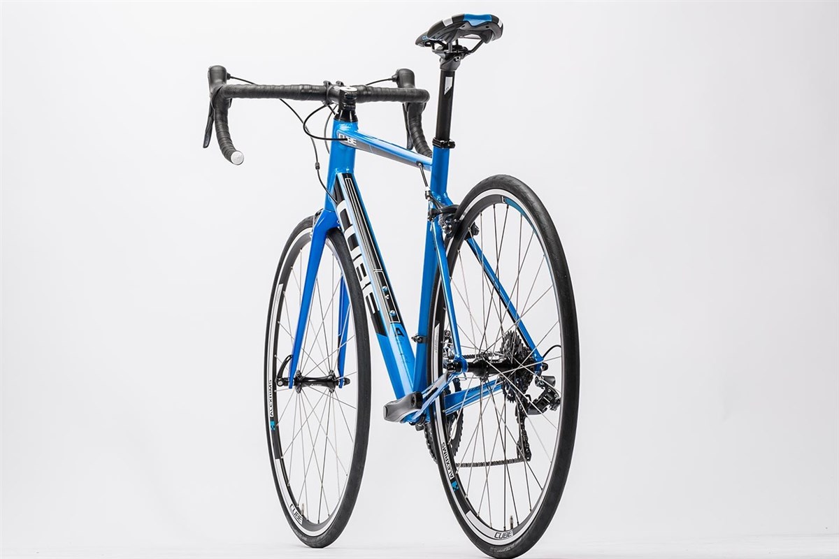 Cube Attain  2016 Road Bike