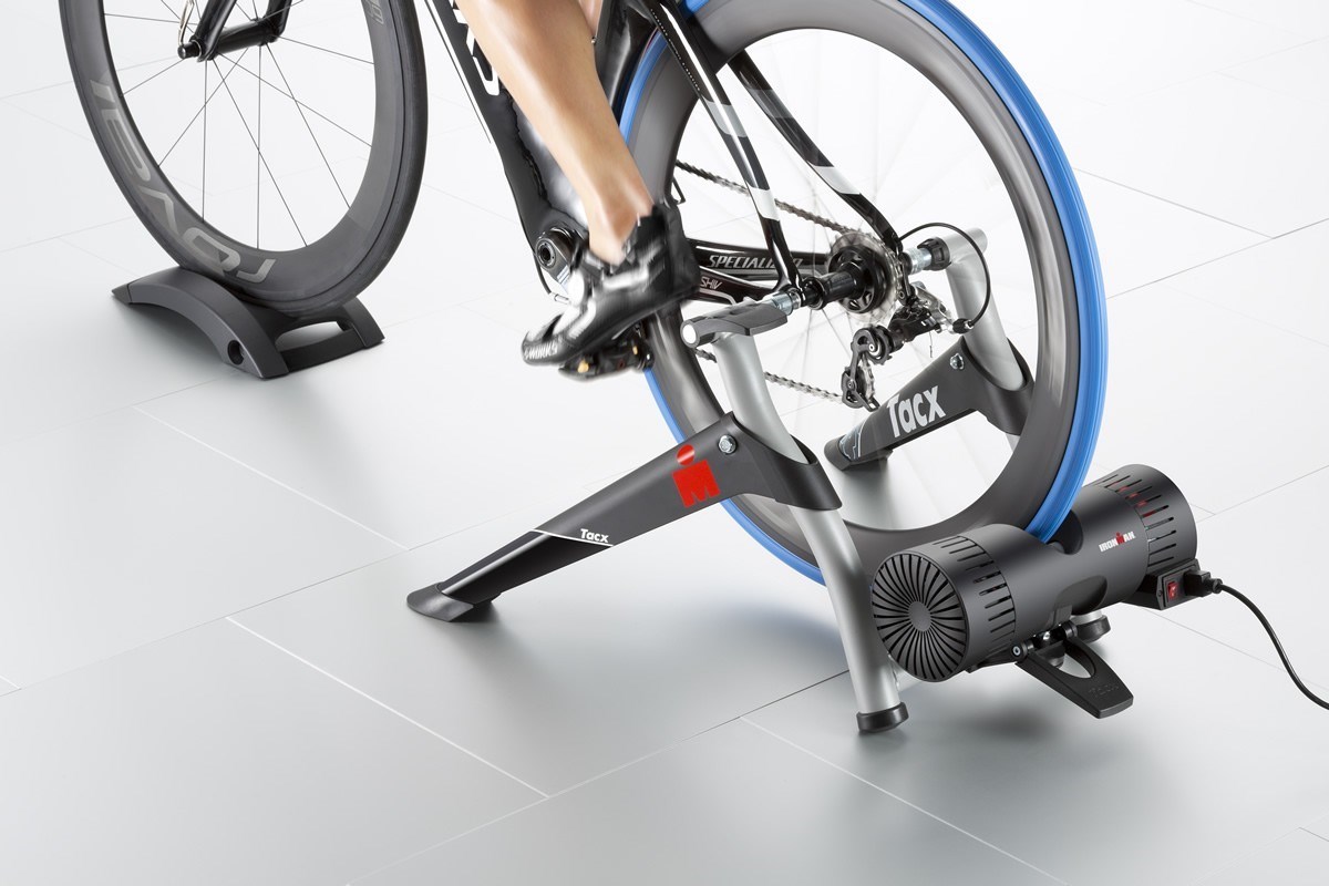 Tacx IRONMAN Smart Trainer