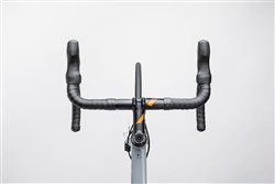 Cube Attain Race Disc  2017 Road Bike